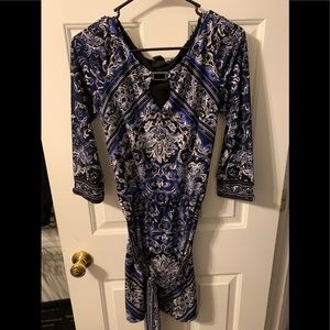 Like New Women’s WHBM Belted Dress - Size Small